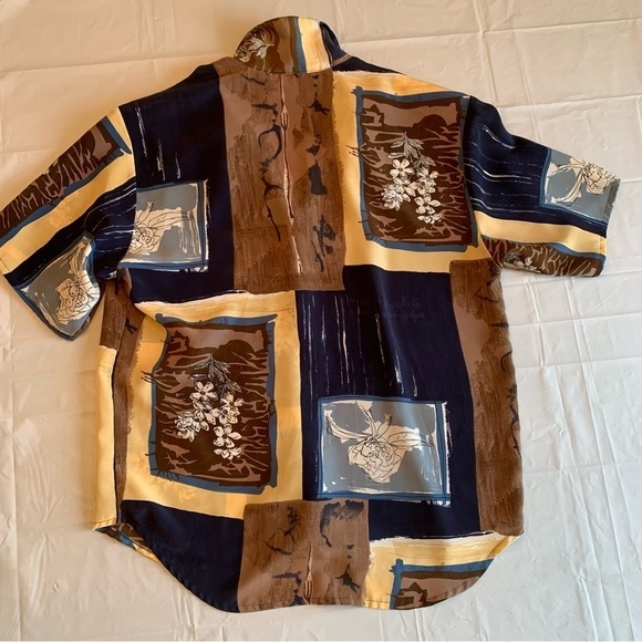 Vintage  HER patterned woman’s blouse size Medium - Picture 9 of 13